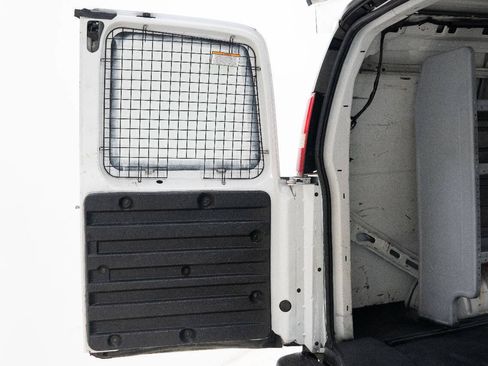 Used 2016 Chevrolet Express 2500 RWD image 73