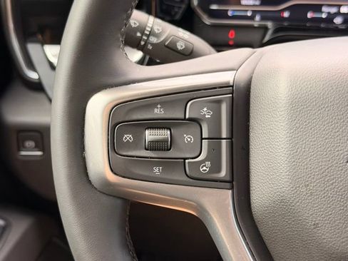 Used 2025 Chevrolet Silverado 1500 LT w/ Convenience Package II AWD/4WD image 26