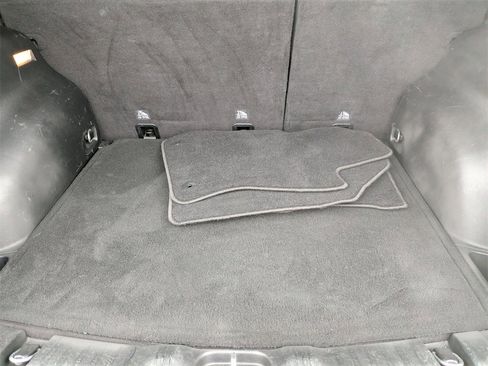 Used 2018 Jeep Compass Limited image 34