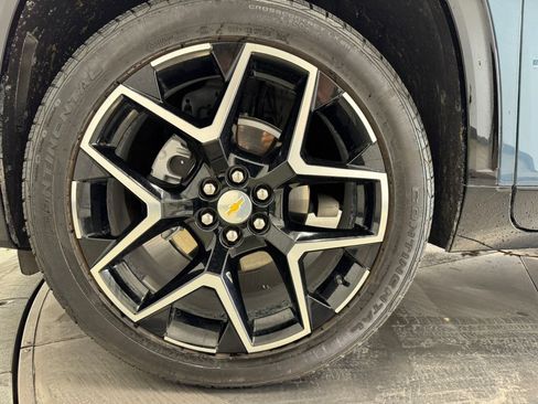 Used 2026 Chevrolet Traverse High Country w/ LPO, Floor Liner Package FWD image 10
