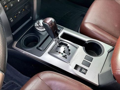 Used 2016 Toyota 4Runner Limited image 18