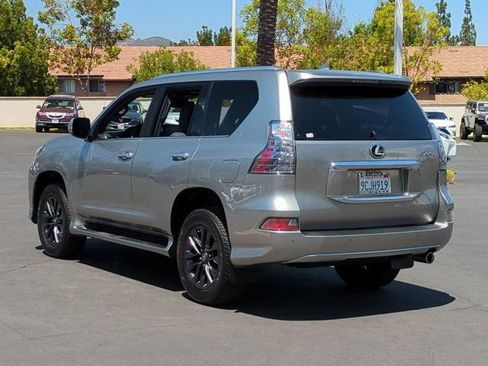 Used 2022 Lexus GX 460 Premium w/ Premium Package AWD/4WD image 7