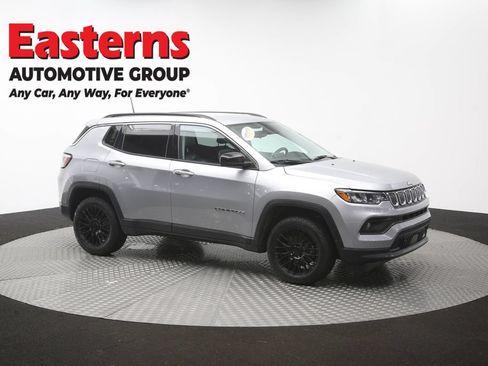 Used 2022 Jeep Compass Latitude AWD/4WD image 46