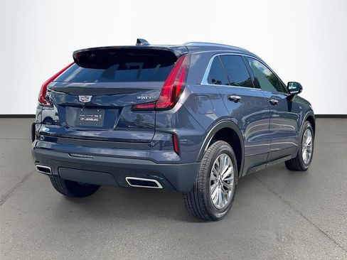 Used 2024 Cadillac XT4 Premium Luxury w/ Technology Package FWD image 7