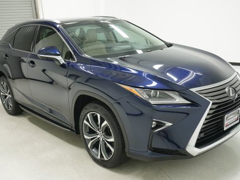 Used 2018 Lexus RX 350 FWD w/ Premium Package image 3