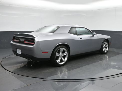 Used 2018 Dodge Challenger SXT w/ Super Sport Group (SS/T) image 7