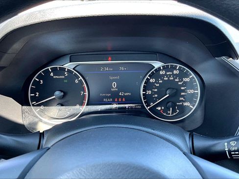Used 2025 Nissan Altima 2.5 SV FWD image 20