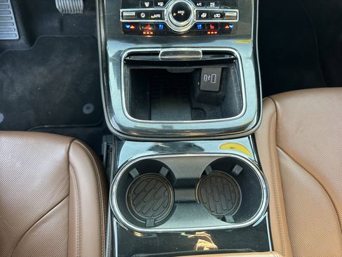 Used 2023 Lincoln Nautilus Reserve w/ Equipment Group 201A image 15