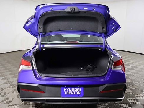 Certified 2025 Hyundai Elantra Sport image 14