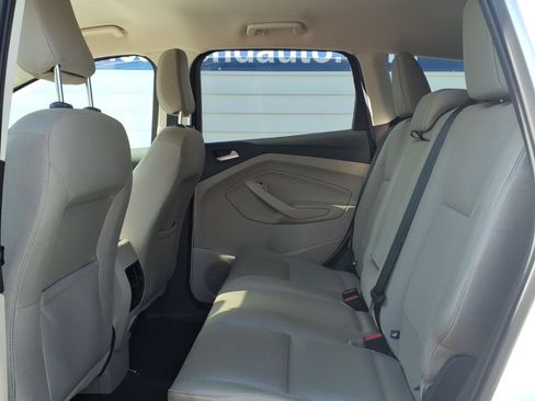 Used 2019 Ford Escape SE FWD image 11