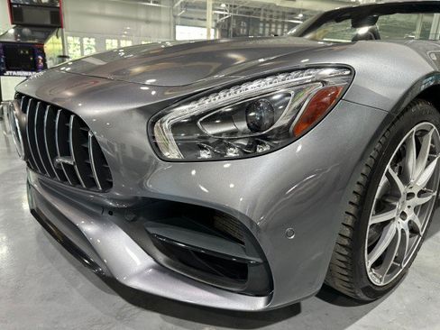 Used 2019 Mercedes-Benz AMG GT Roadster image 23