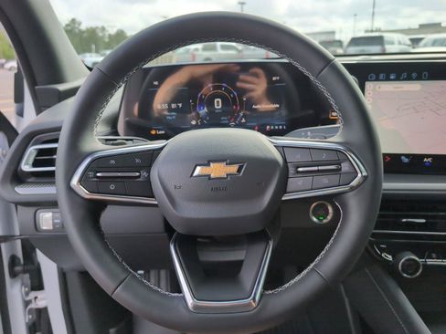 New 2026 Chevrolet Traverse LT w/ LPO, Floor Liner Package FWD image 28