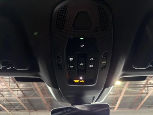 Used 2024 Porsche Panamera image 82