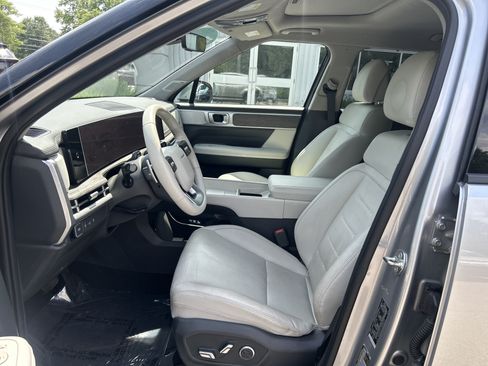 Certified 2024 Hyundai Santa Fe Limited AWD/4WD image 14