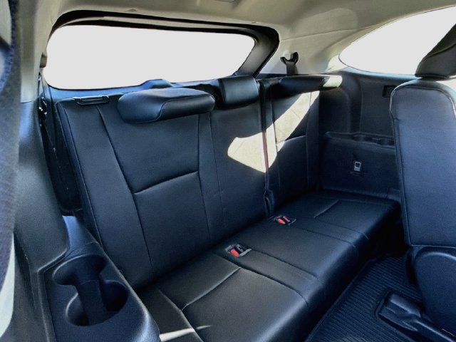 Used 2021 Toyota Highlander XLE AWD/4WD image 26