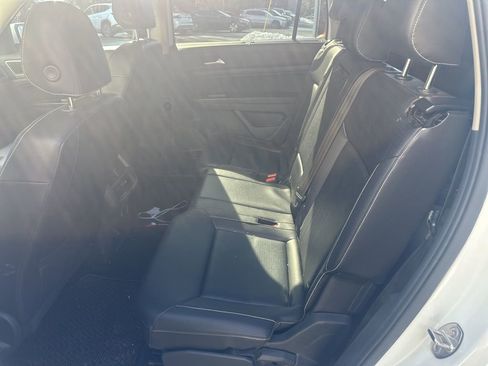 Used 2021 Volkswagen Atlas SE image 10