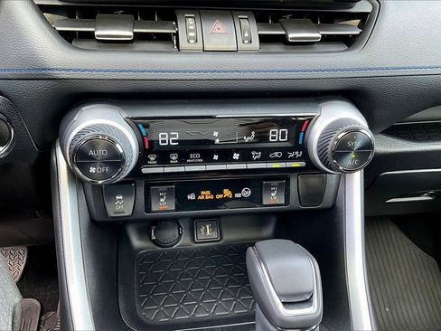 Used 2024 Toyota RAV4 XSE image 17
