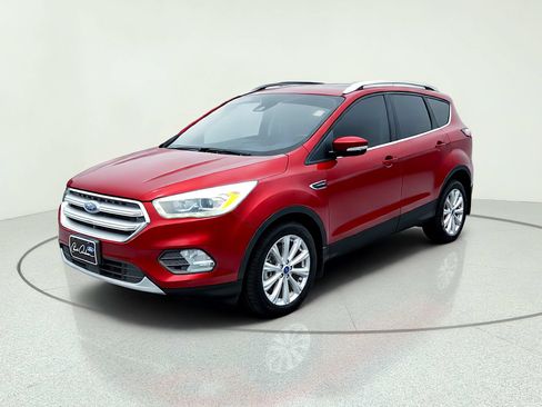 Used 2017 Ford Escape Titanium w/ Equipment Group 301A AWD/4WD image 2