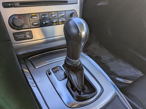 Used 2012 INFINITI G37 X AWD w/ Premium Pkg image 18