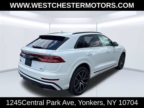 Used 2023 Audi Q8 Premium Plus w/ Premium Plus Package AWD/4WD image 4