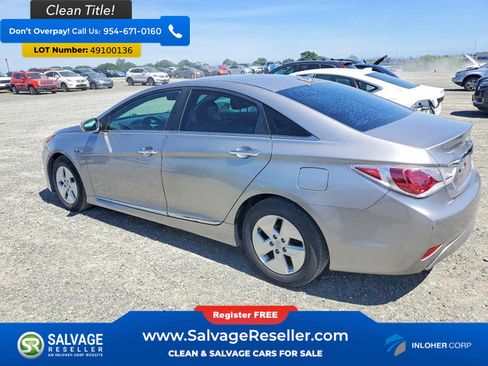 Used 2012 Hyundai Sonata Hybrid w/ Leather Pkg FWD image 3
