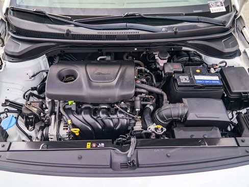 Used 2019 Hyundai Accent SE FWD image 27