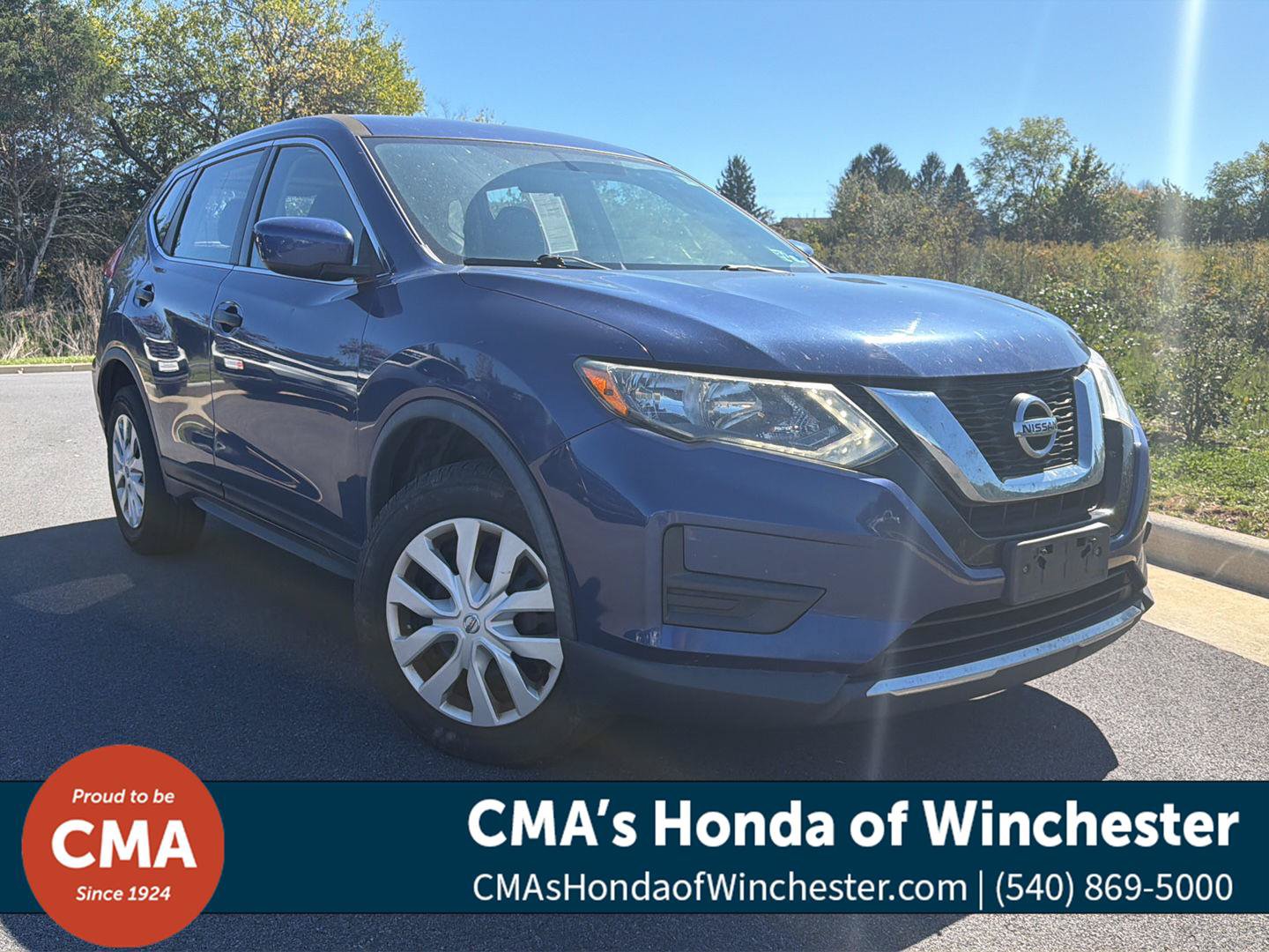 Used 2017 Nissan Rogue S AWD/4WD image 1