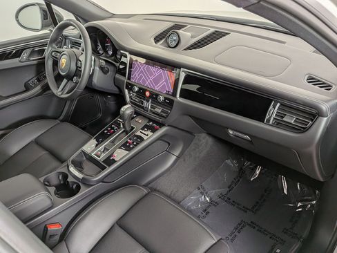 New 2026 Porsche Macan Turbo AWD/4WD image 25