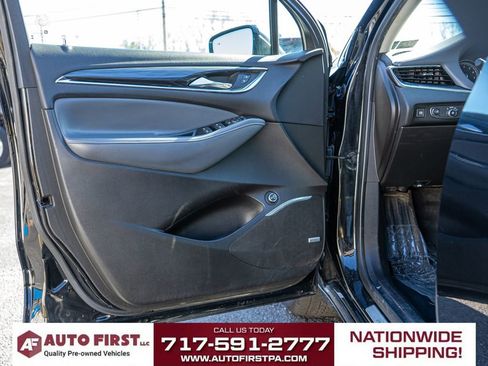 Used 2021 Buick Enclave Essence w/ Sun And Navigation Package image 9