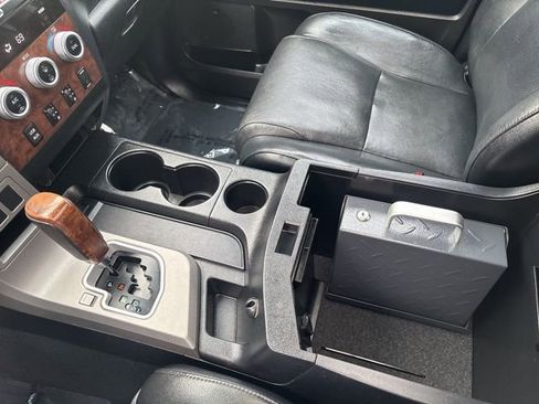 Used 2013 Toyota Tundra Platinum image 32