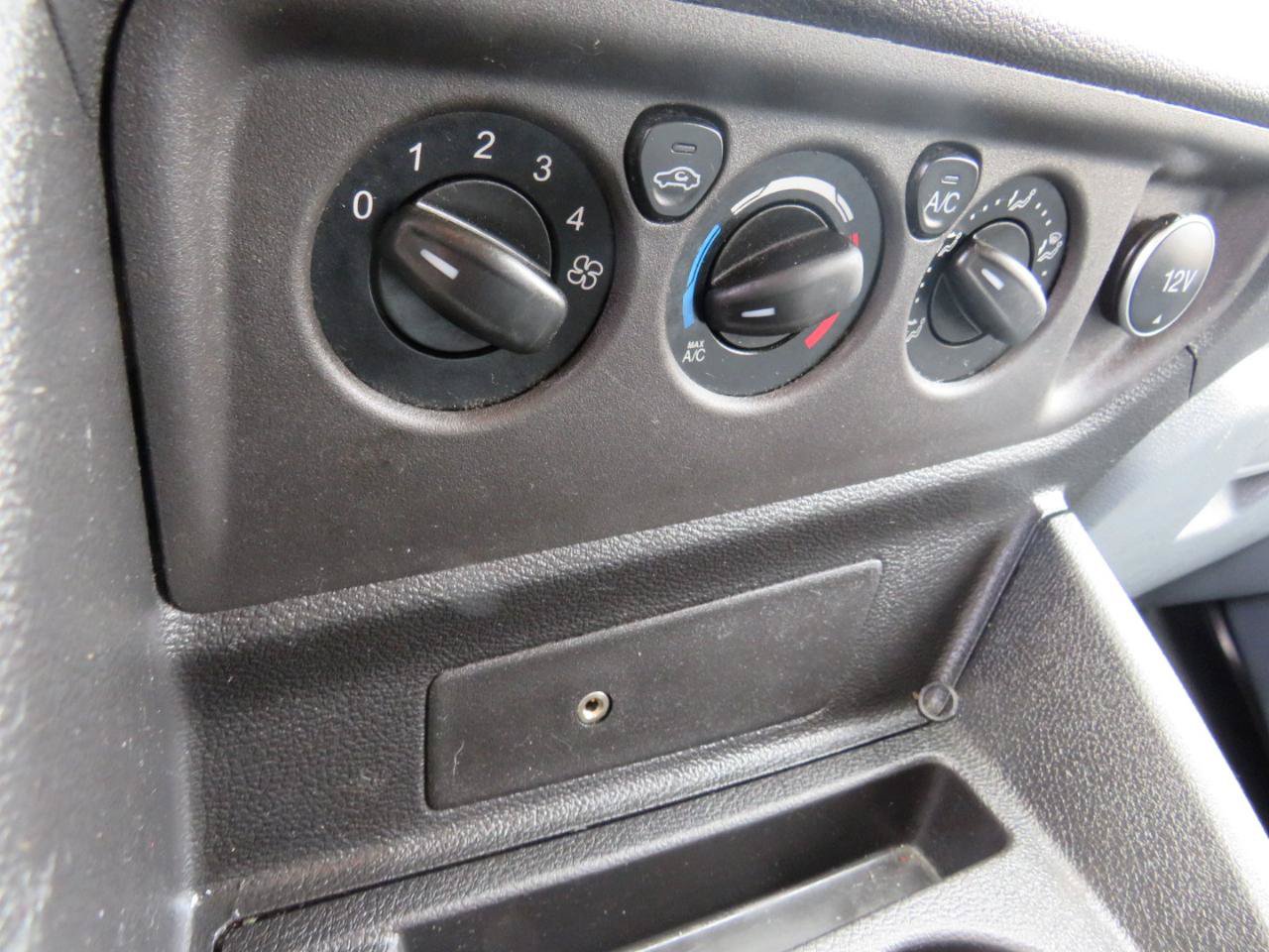Used 2019 Ford Transit 250 130 Low Roof RWD image 14