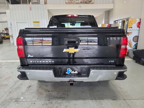 Used 2014 Chevrolet Silverado 1500 LTZ Z71 w/ LTZ Plus Package AWD/4WD image 6