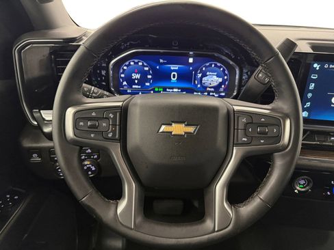 Used 2023 Chevrolet Silverado 1500 LT image 16