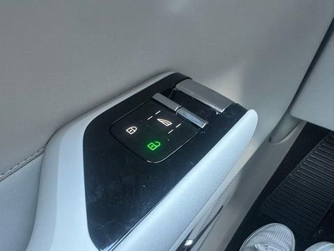 New 2025 Volvo EX90 Ultra AWD/4WD image 35
