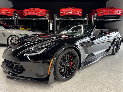 Used 2016 Chevrolet Corvette Z06 w/ 2LZ Preferred Equipment Group RWD image 4