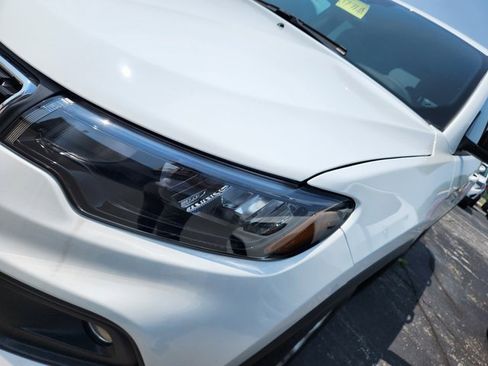 New 2025 Jeep Compass Latitude image 25