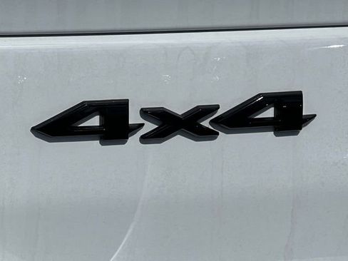 New 2026 Jeep Grand Cherokee Altitude AWD/4WD image 2