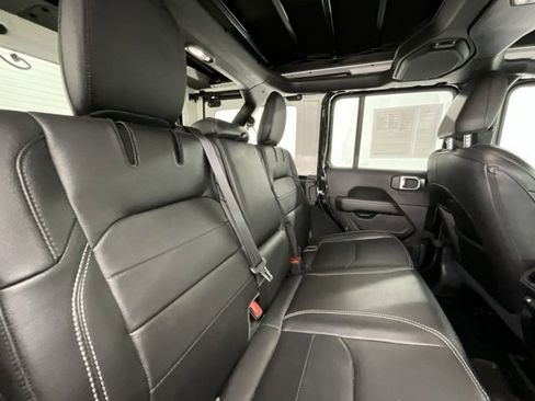 Used 2023 Jeep Wrangler Unlimited Sahara w/ Cold Weather Group image 14