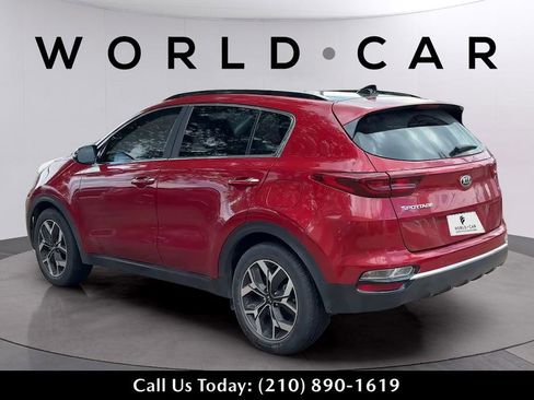 Used 2022 Kia Sportage EX w/ EX Technology Package FWD image 5