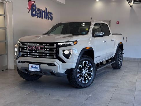 Certified 2026 GMC Canyon Denali image 2