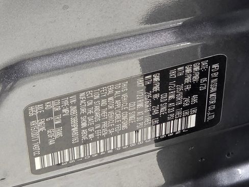 Used 2023 Nissan Rogue SV image 34