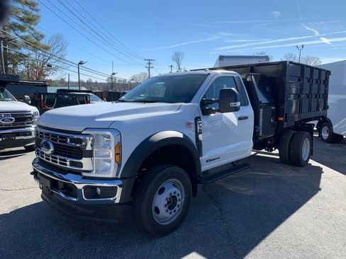 New 2025 Ford F550 4x4 Regular Cab Super Duty image 5