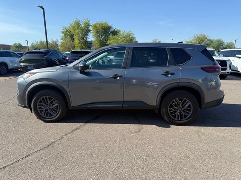 Certified 2024 Nissan Rogue S FWD image 8