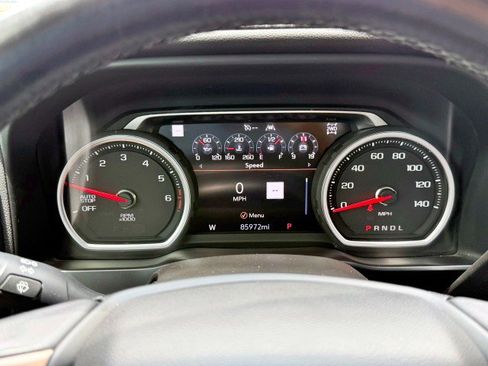 Used 2019 Chevrolet Silverado 1500 High Country w/ Technology Package AWD/4WD image 31