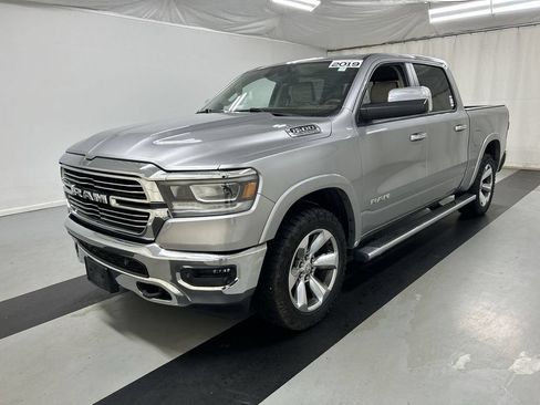 Used 2019 RAM 1500 Laramie AWD/4WD image 5