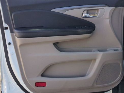 Used 2017 Honda Ridgeline RTS image 9