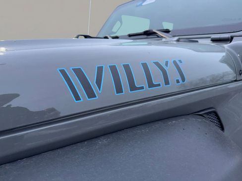 Used 2023 Jeep Wrangler Unlimited w/ Cold Weather Group image 9