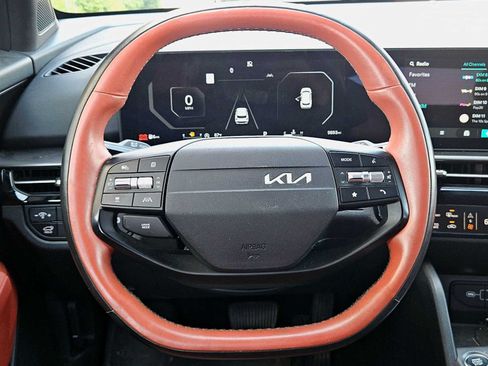 Certified 2026 Kia Sportage SX FWD image 15