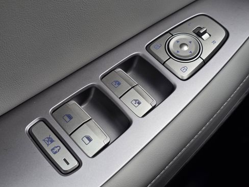 Used 2024 Hyundai Palisade SEL w/ Premium Package image 32