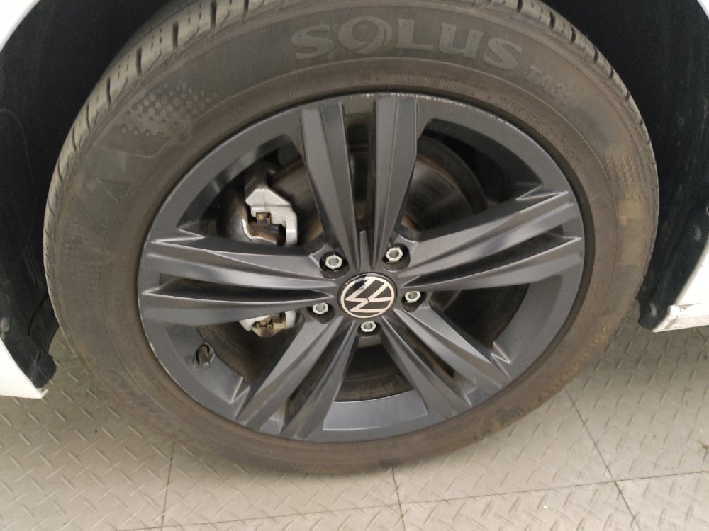 Used 2024 Volkswagen Jetta SE FWD image 31